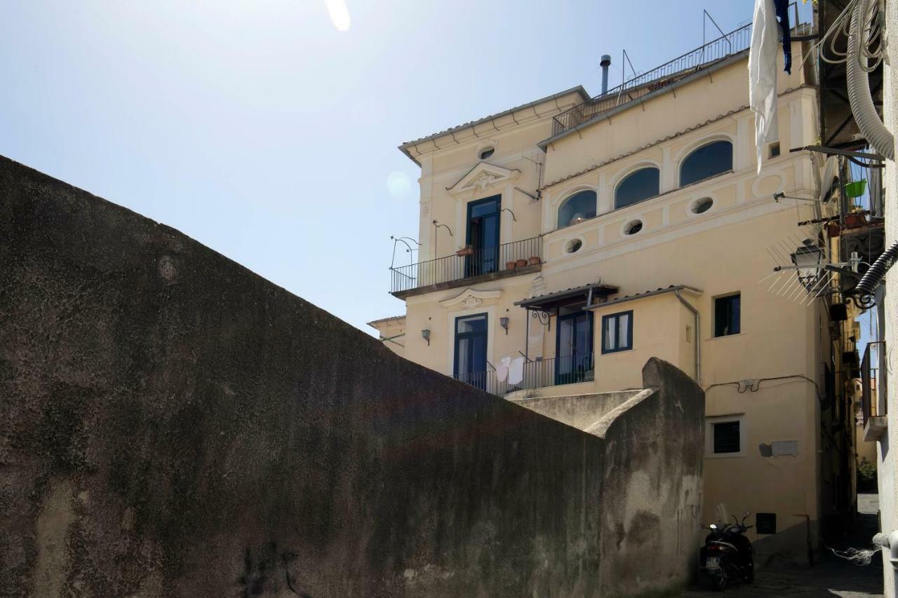 Apartamento Starhost - Dimora Copeta Salerno Exterior foto